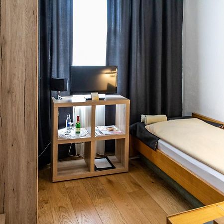 Hotel Jaegerhaus In Singen Am Hohentwiel Exterior foto